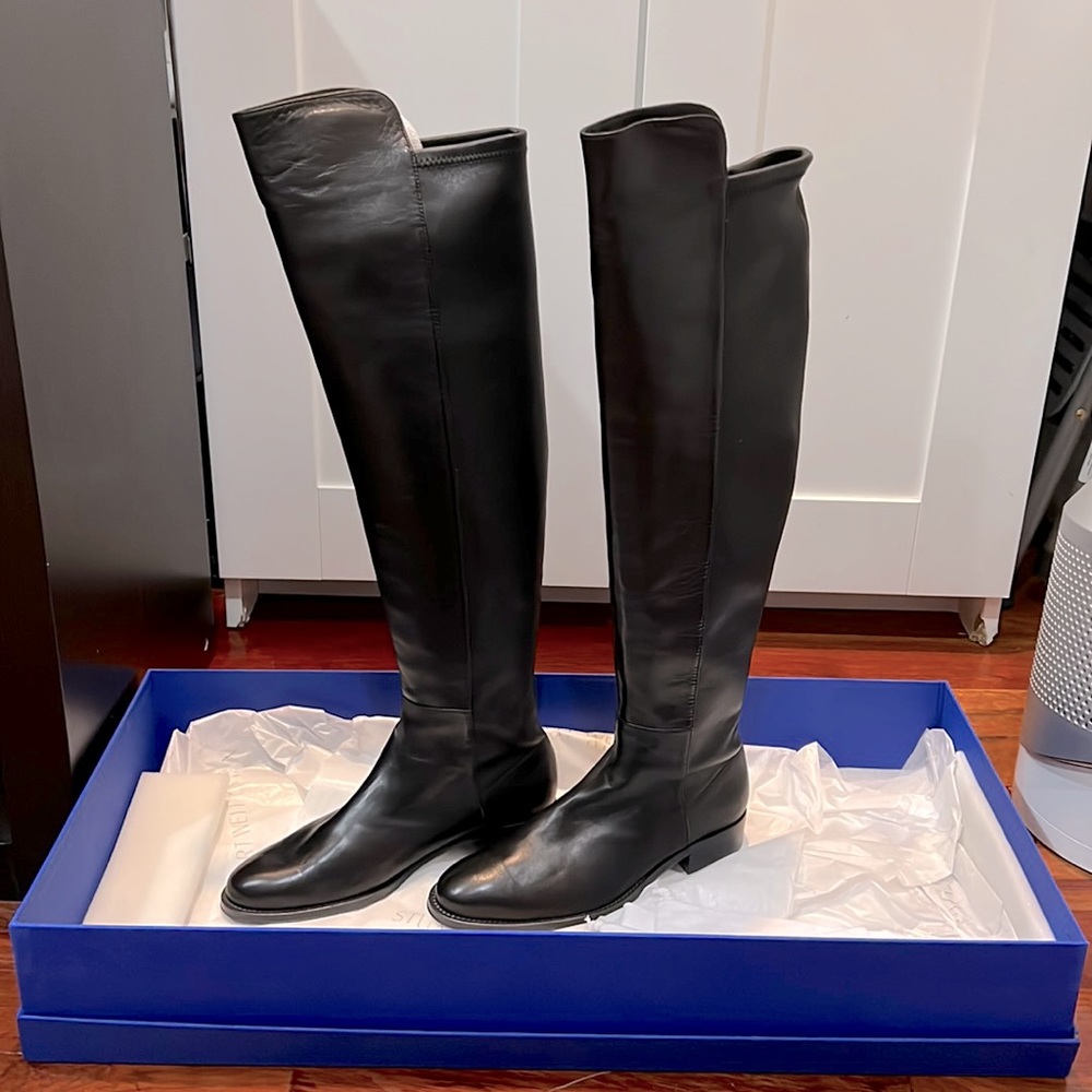Stuart Weitzman Julia Boot size 7W